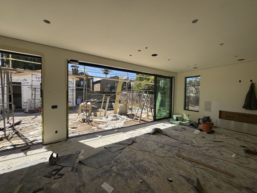Interior construction with large openings by Coastline DC