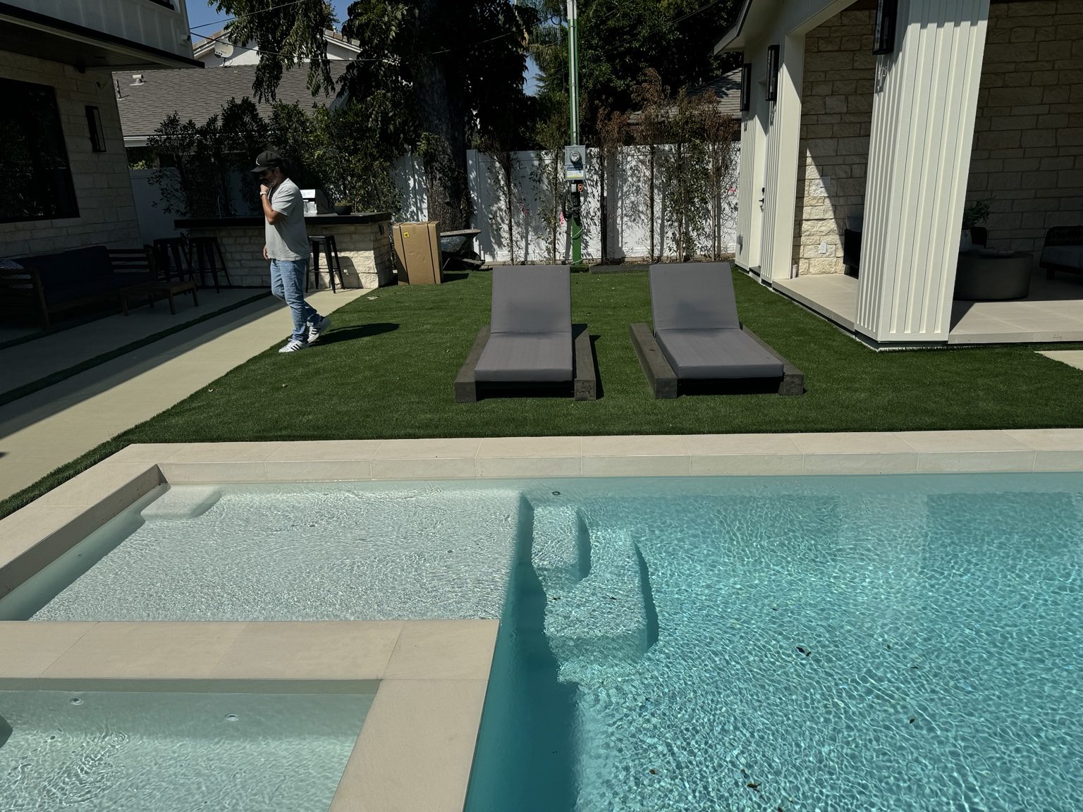 Completed swimming pool and spa by Coastline DC